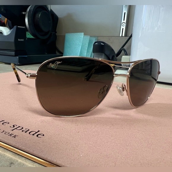 Maui Jim Cliff House Aviator Gold w/ HCL Bronze Polarized Lenses - Picture 3 of 4